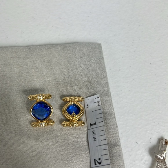 Vintage Swarovski Blue Crystal Clear Crystal Post Back Earrings - Picture 5 of 5